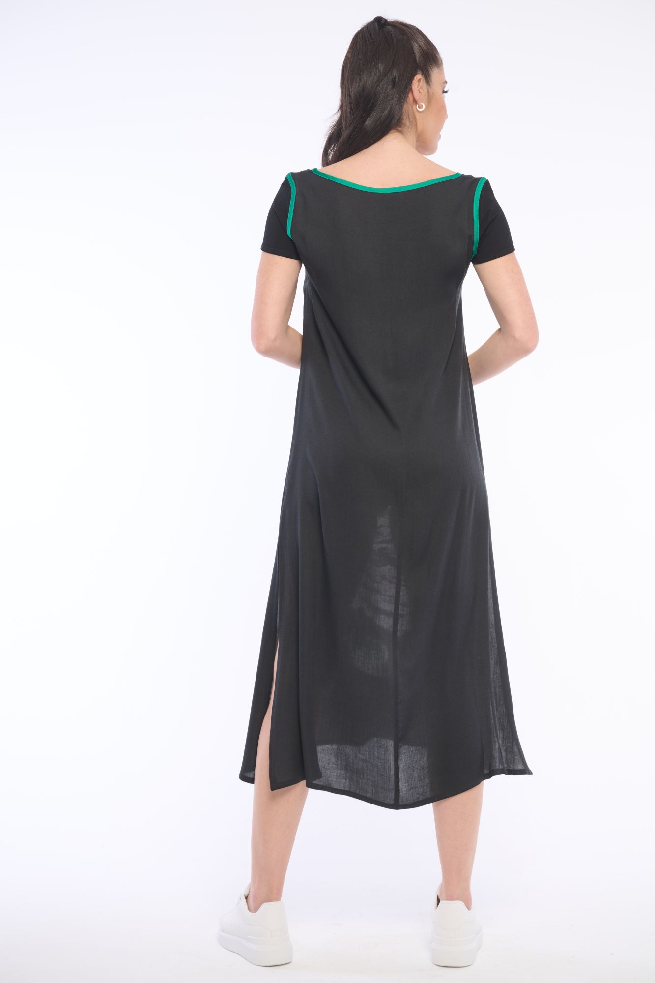 detail 362-619B šaty