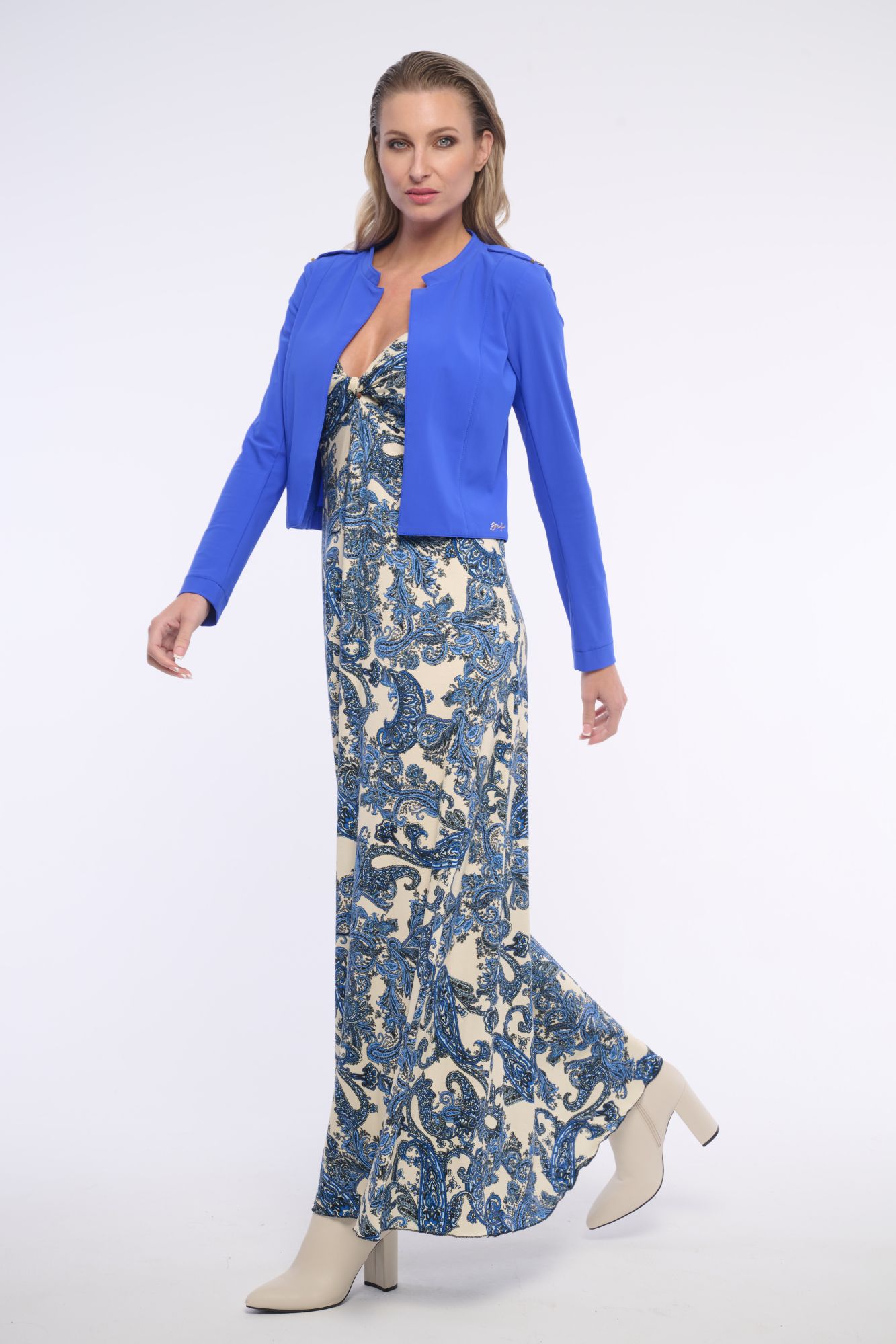 detail 362-621 šaty dl. ramínka