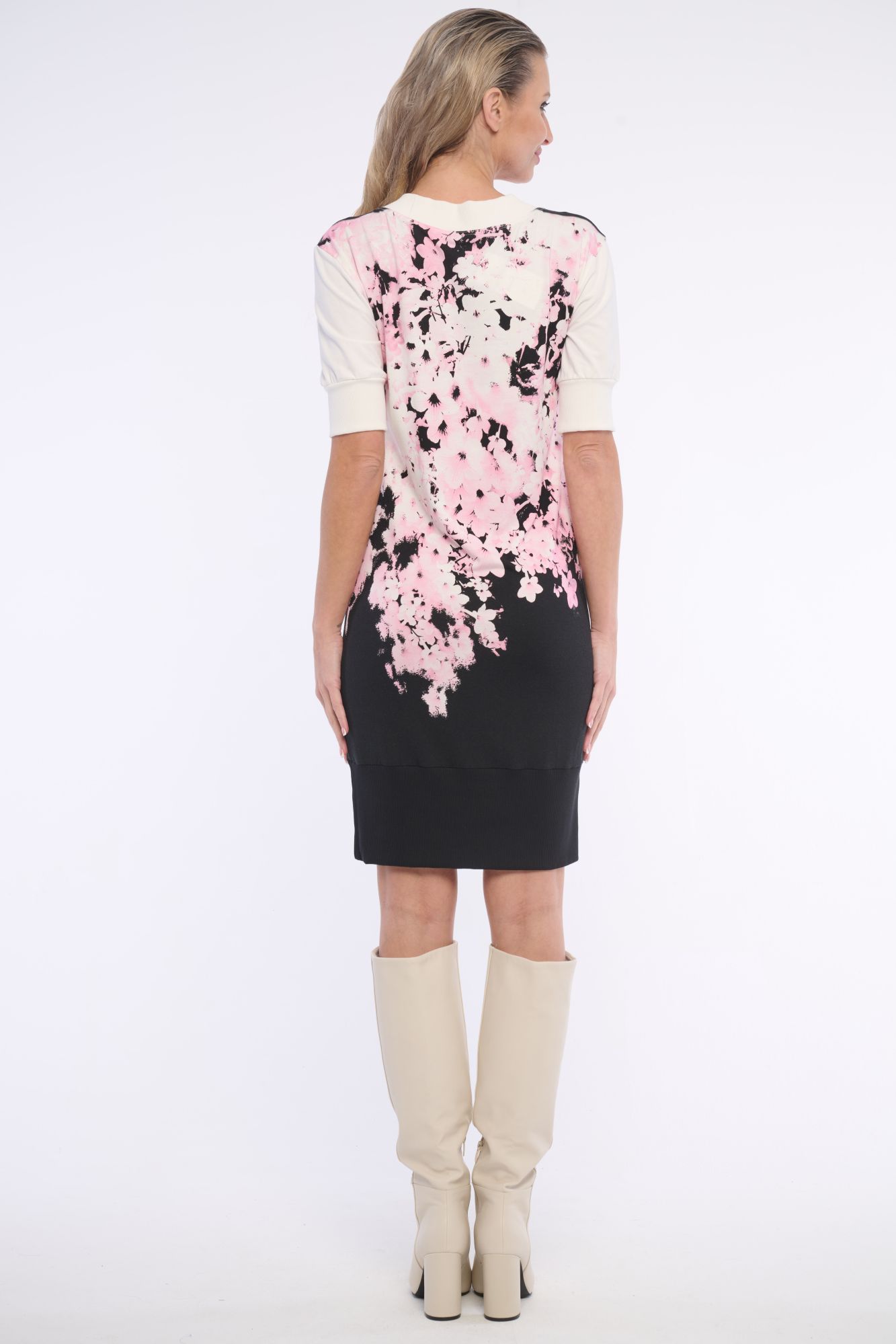 detail 362-624 šaty mikinové