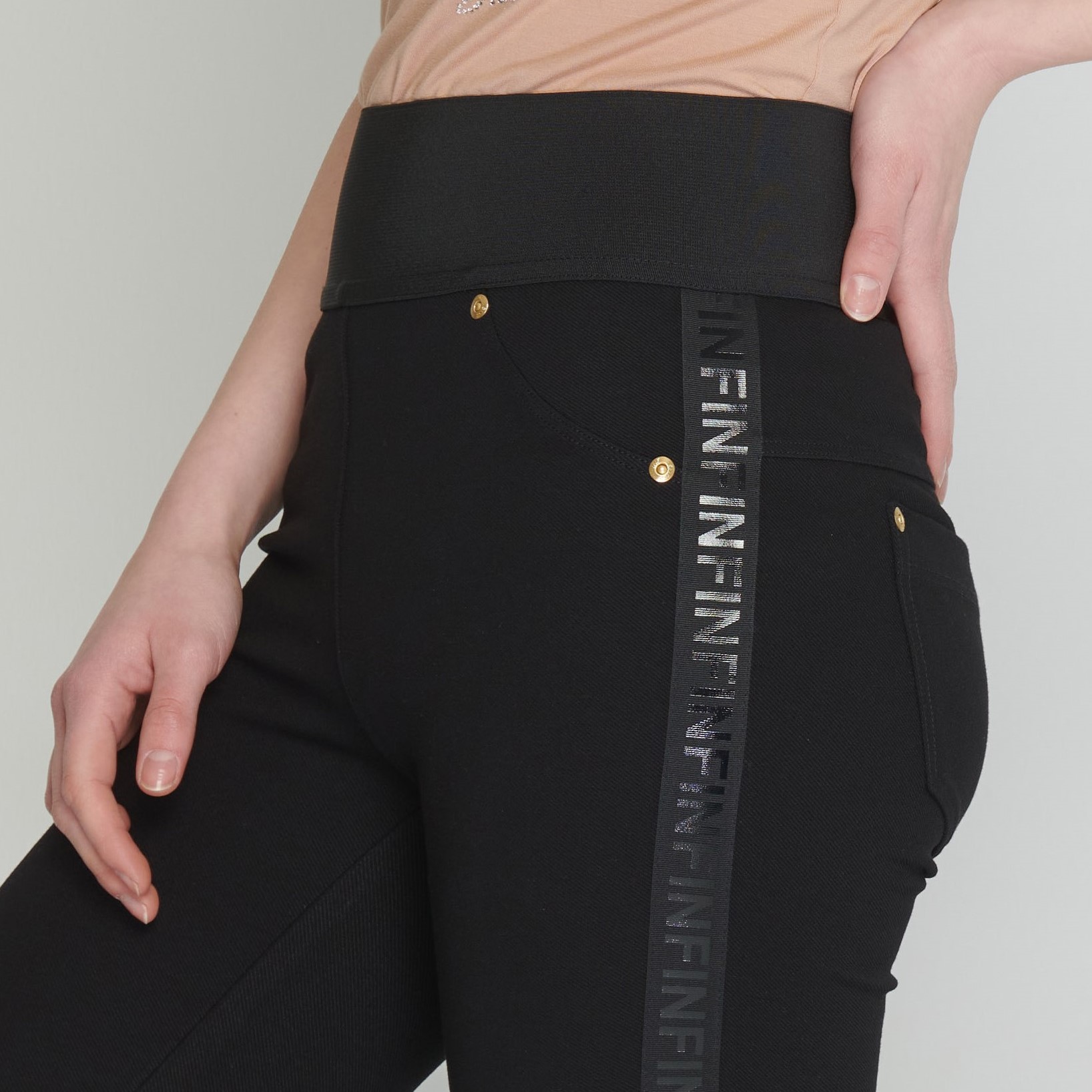 detail 414-682A leginy