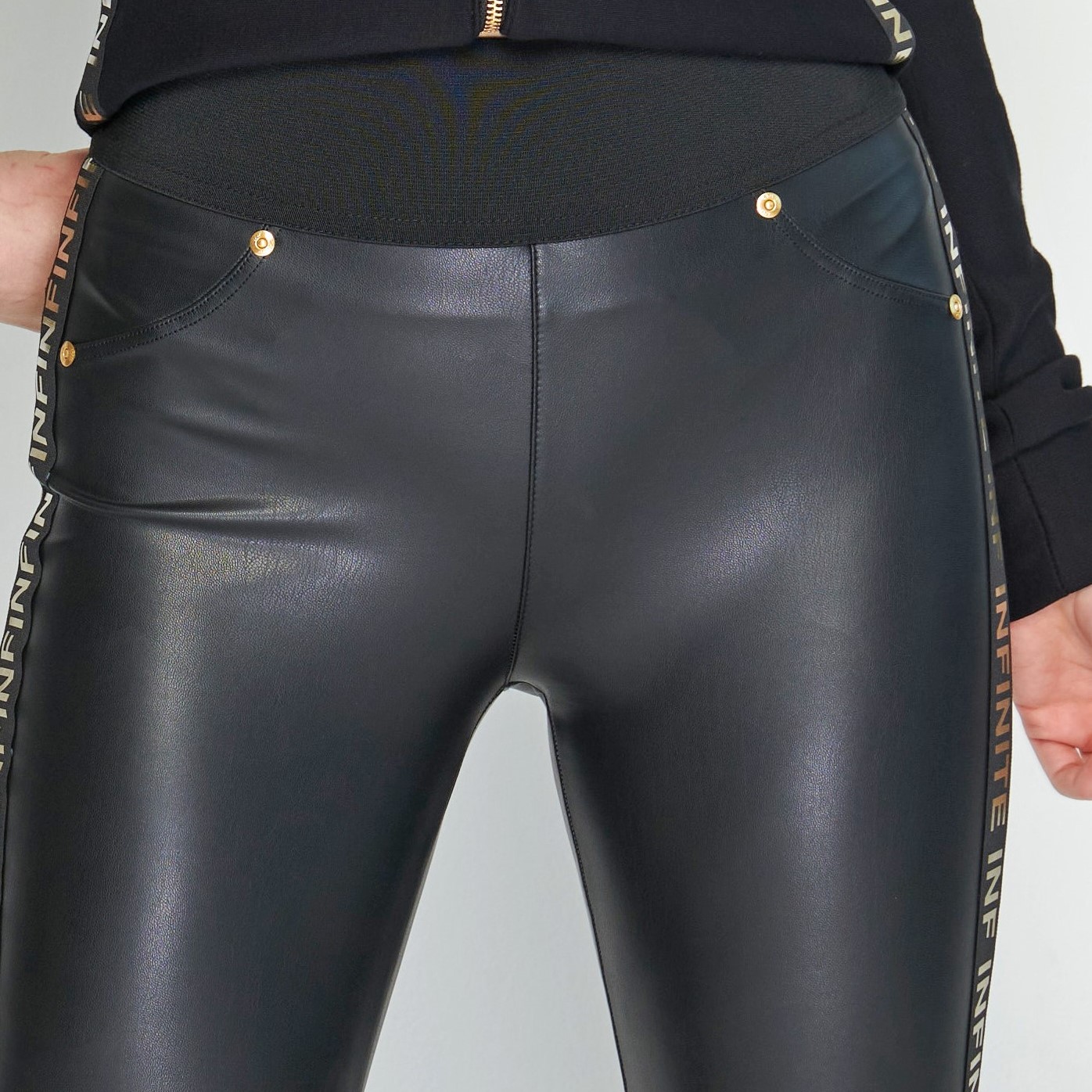 detail 414-682B leginy