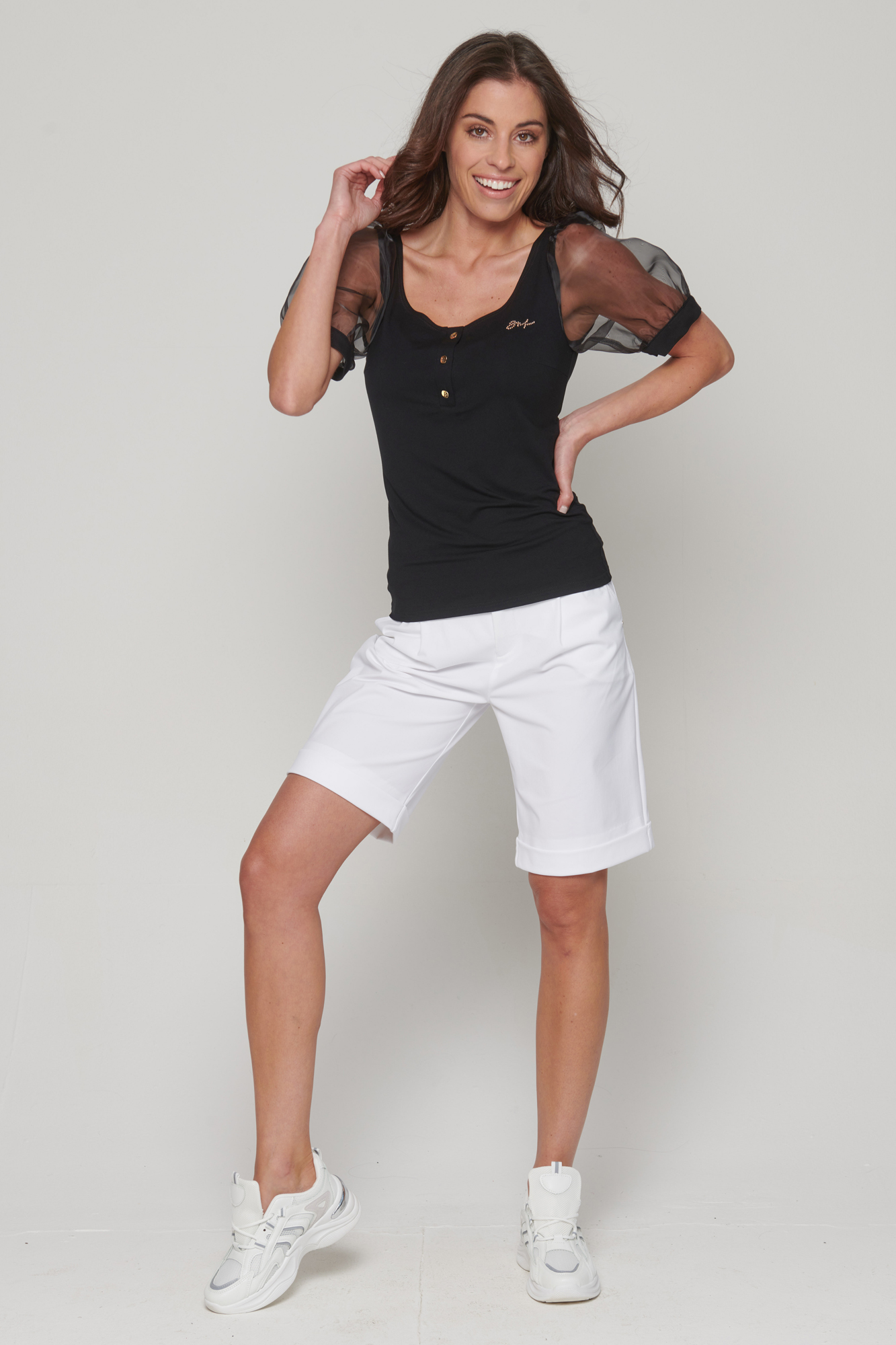 detail 422-697 bermudy