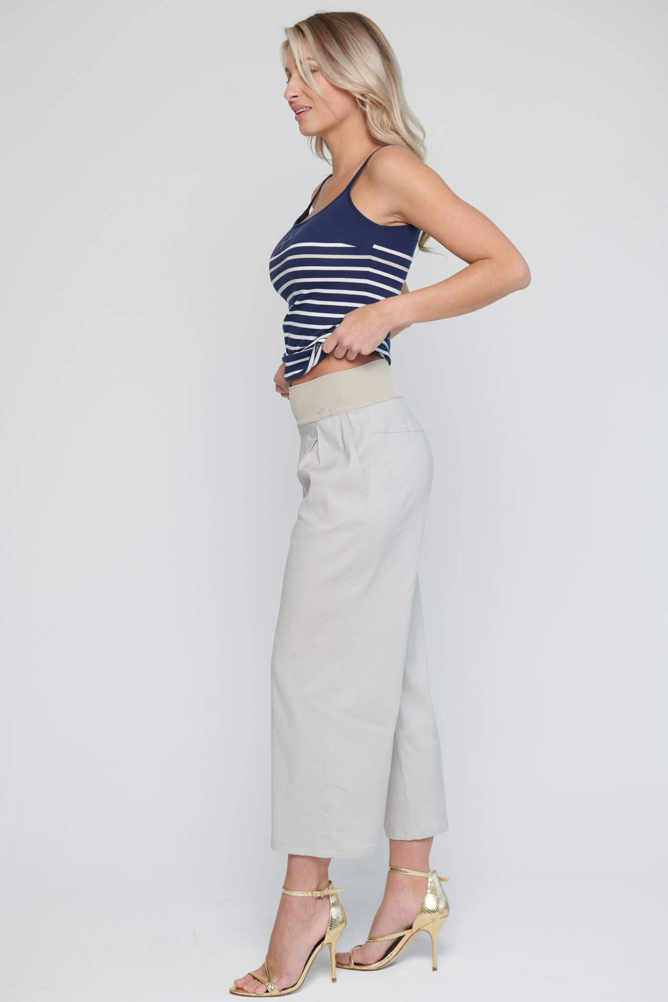 detail 432-724A culottes
