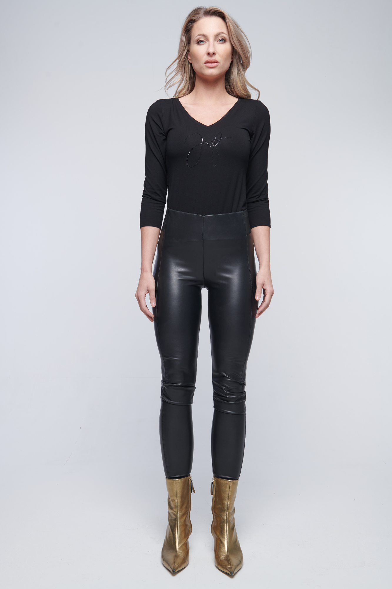 detail 434-737B leginy