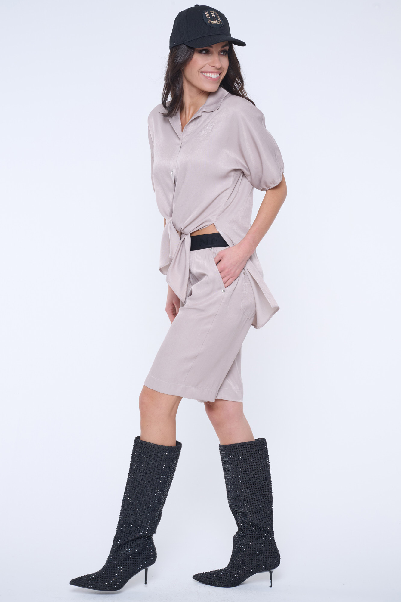 detail 452-779K bermudy