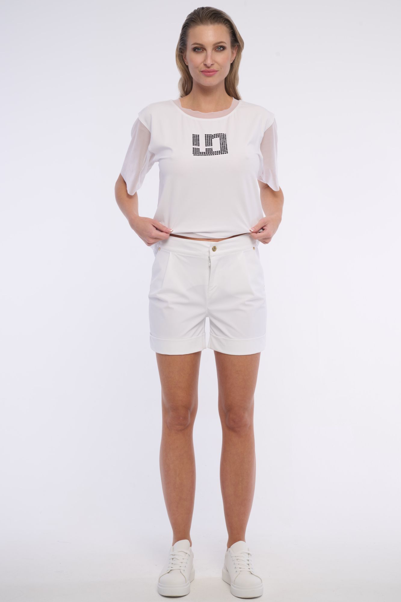 detail 462-803 šortky