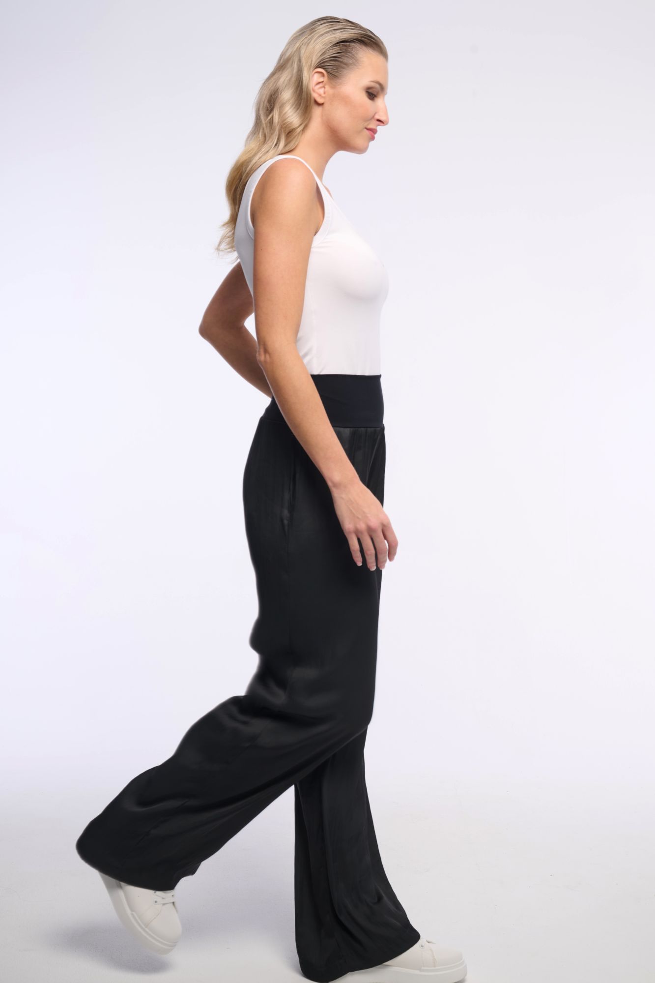 detail 462-808B kalhoty volné