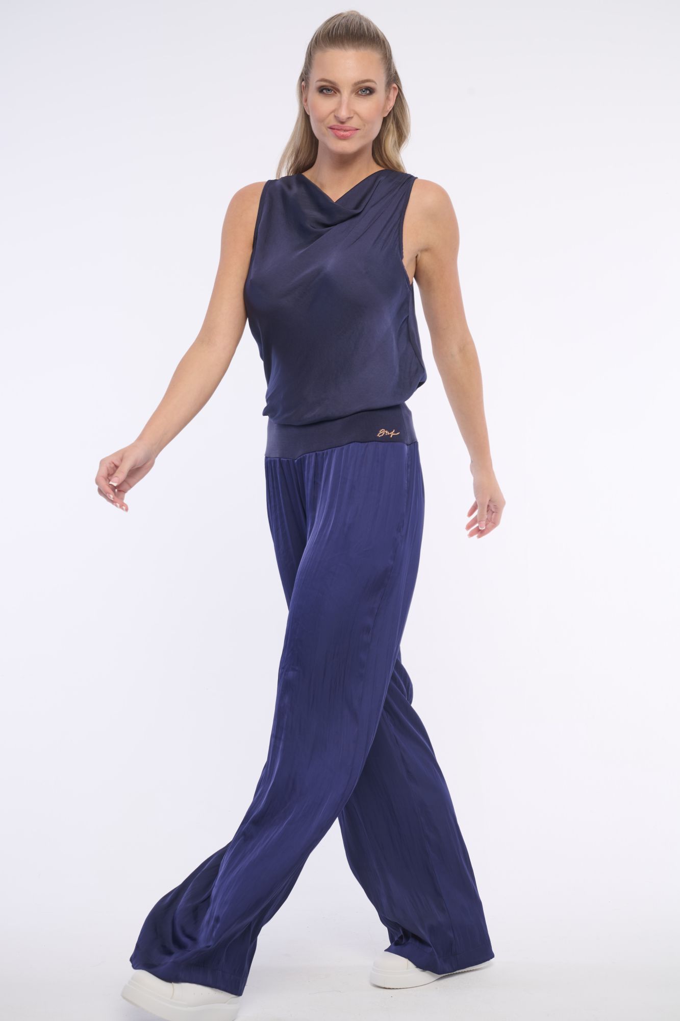 detail 462-808B kalhoty volné