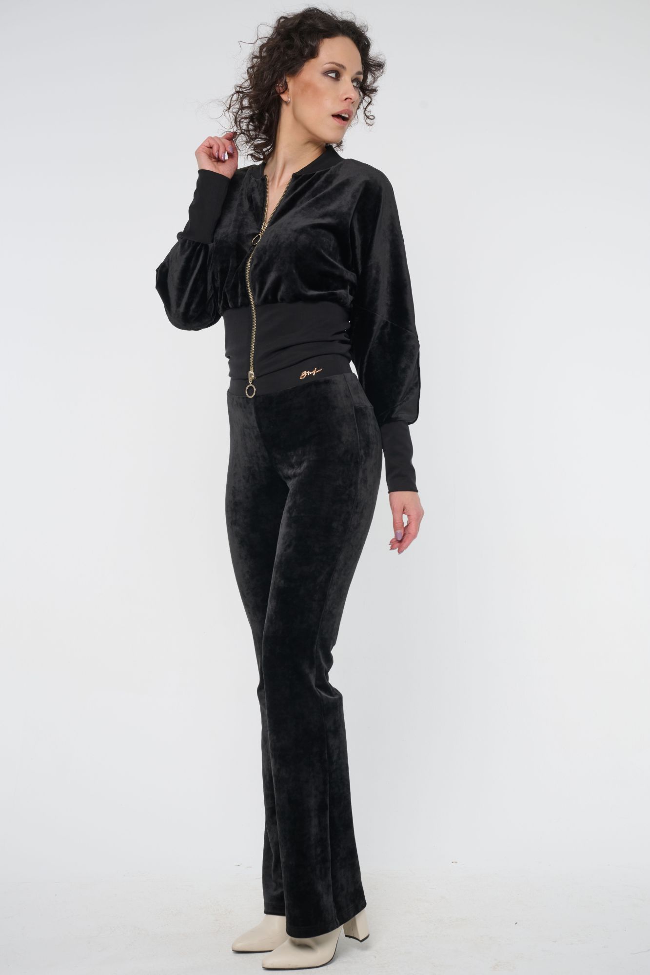 detail 463-809 kalhoty samet