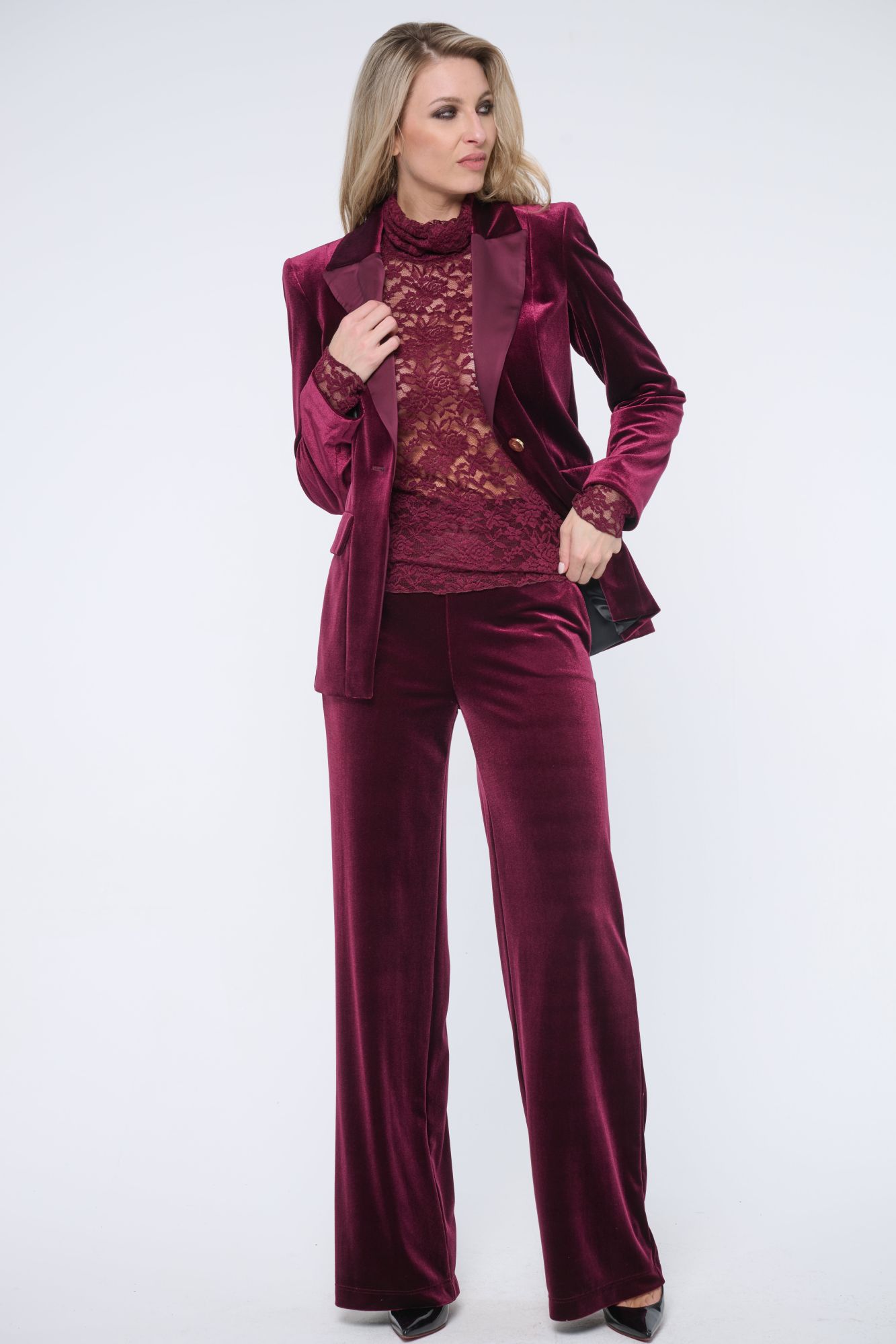 detail 464-818 kalhoty samet