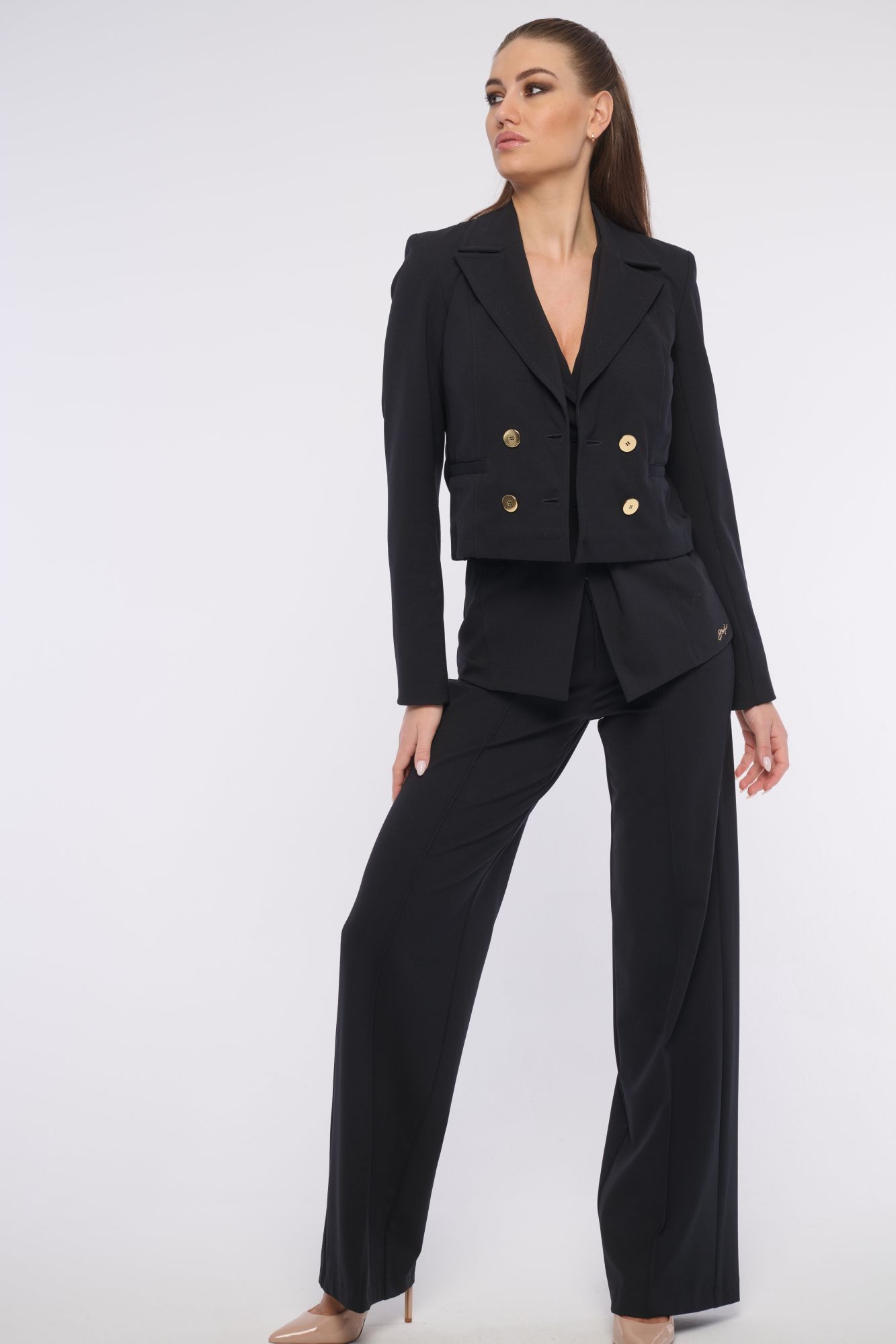 detail 561-480 krátké sako