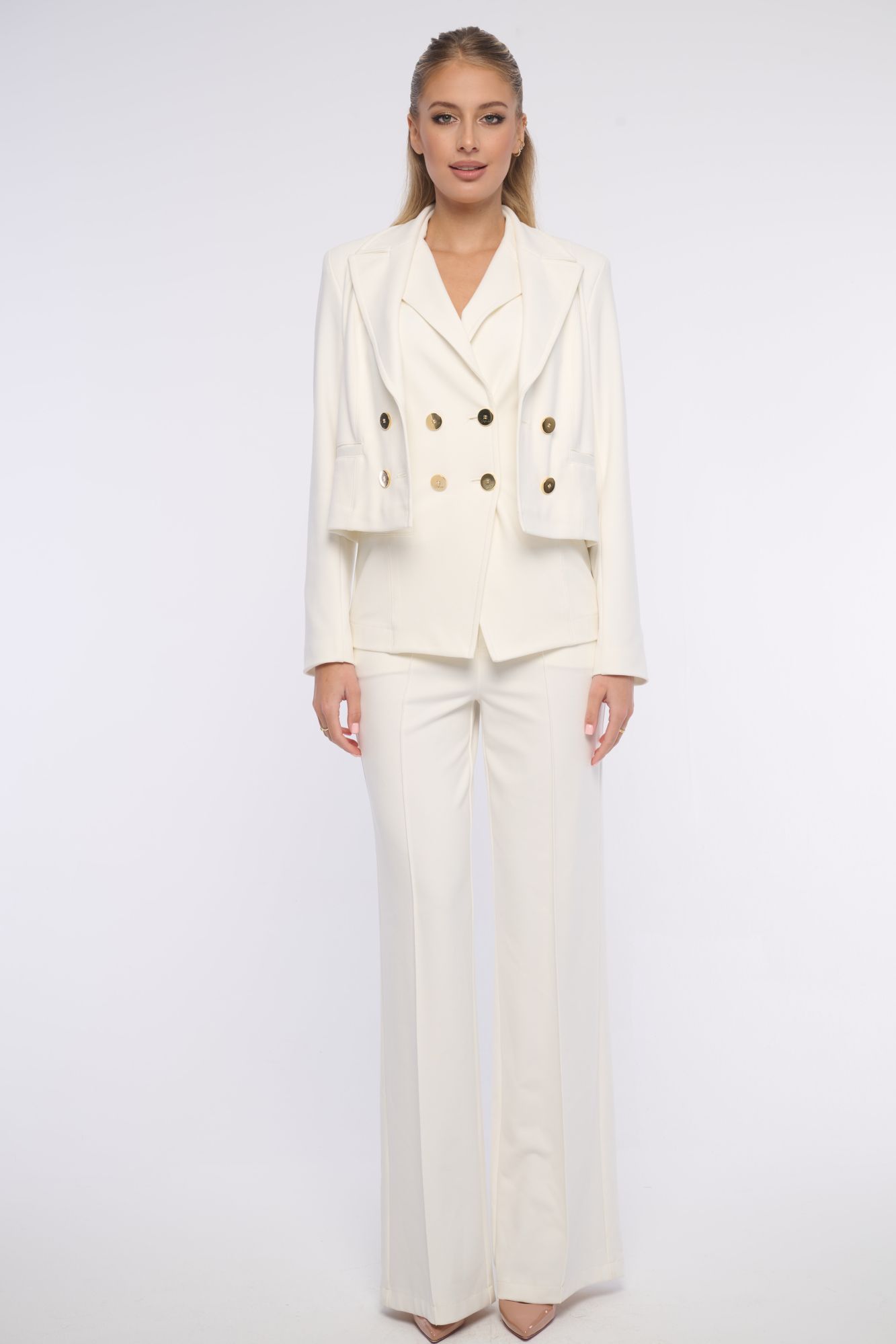 detail 561-480 krátké sako