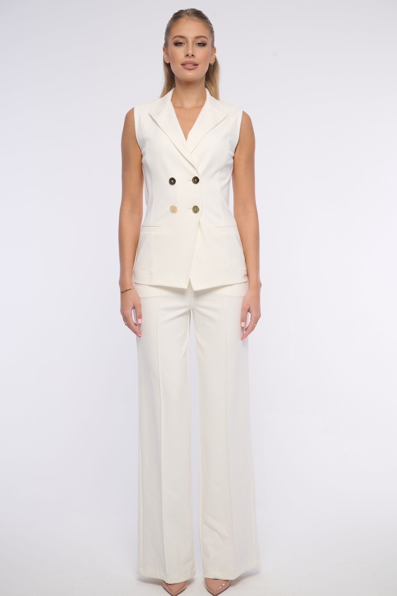 detail 561-486 vesta s klopou