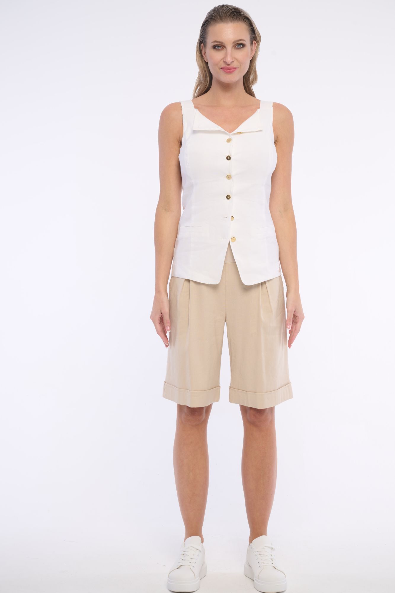 detail 562-489 lněná vesta