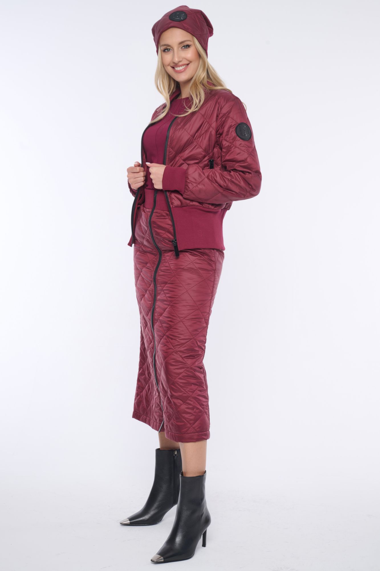detail 653-280K prošívaný bomber