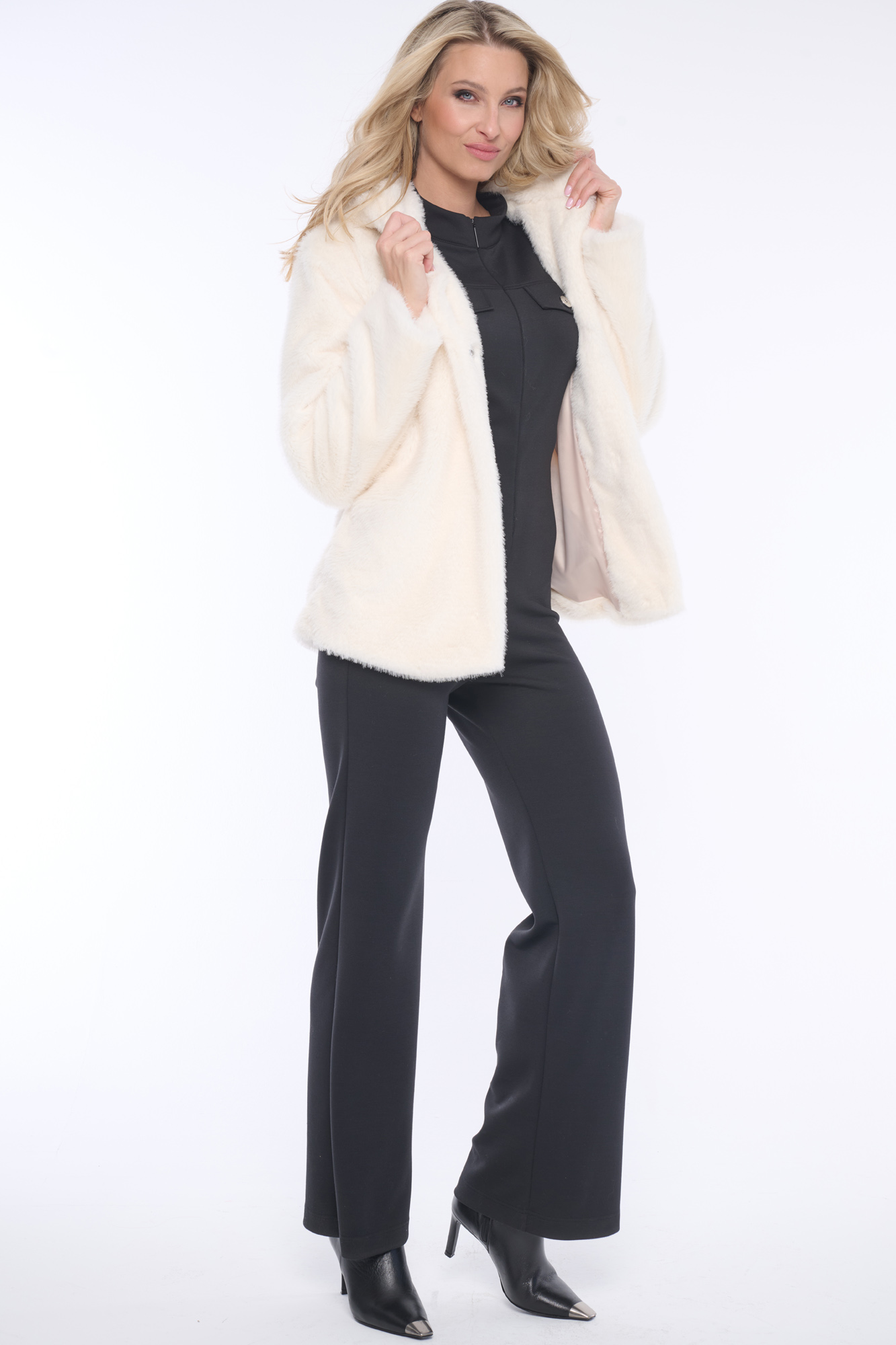 detail 654-281K kožíšek s kapucí