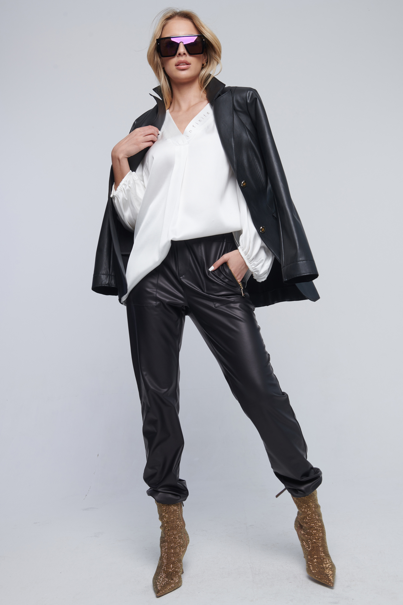 detail 733-107 halenka