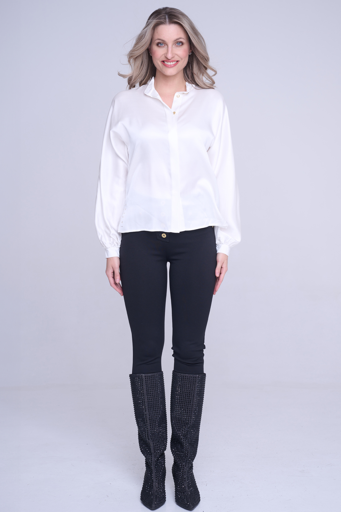 detail 744-120K volná halenka