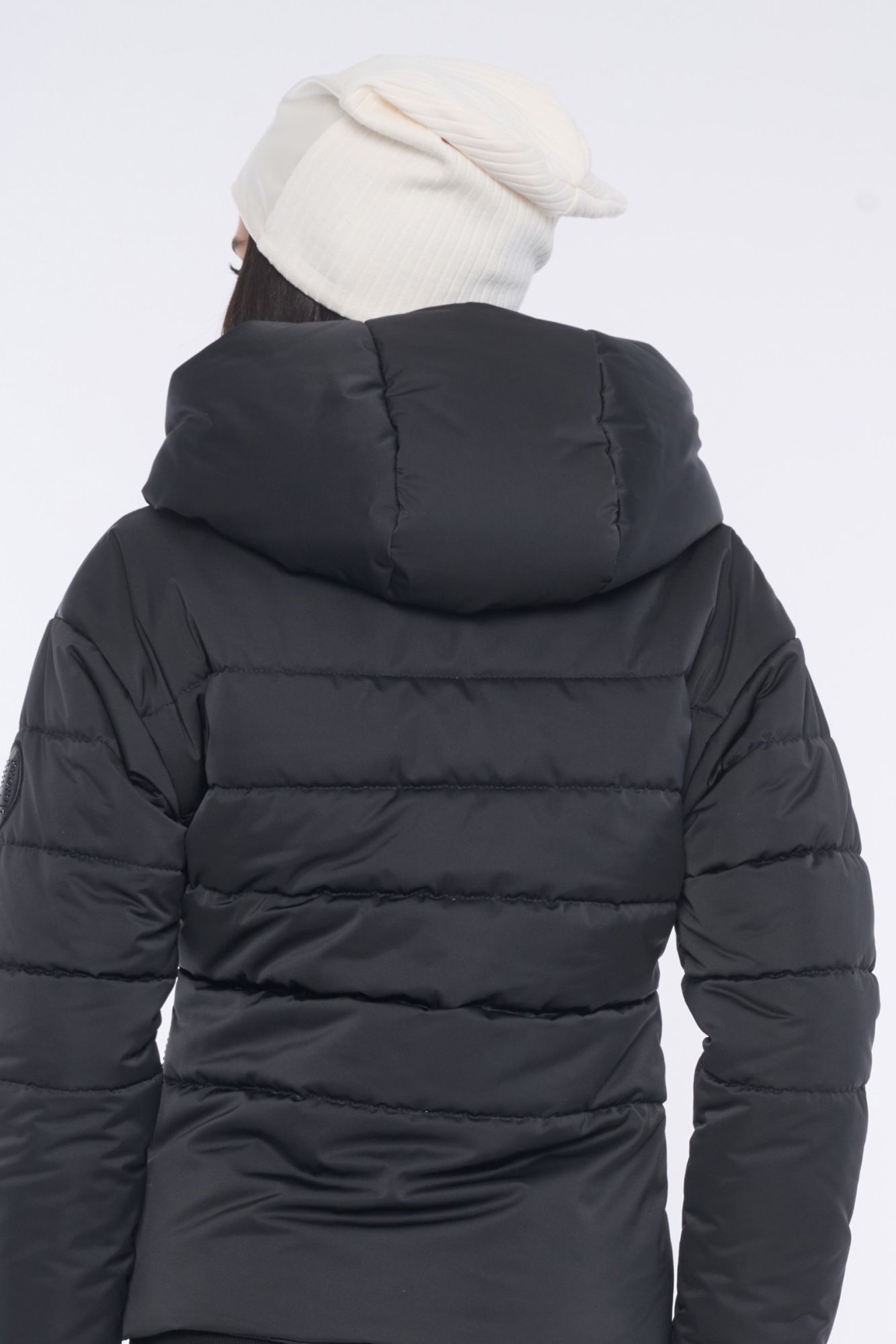 detail 953-139 čepice