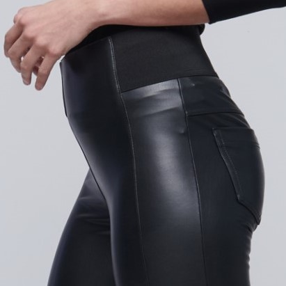 detail 434-737B leginy