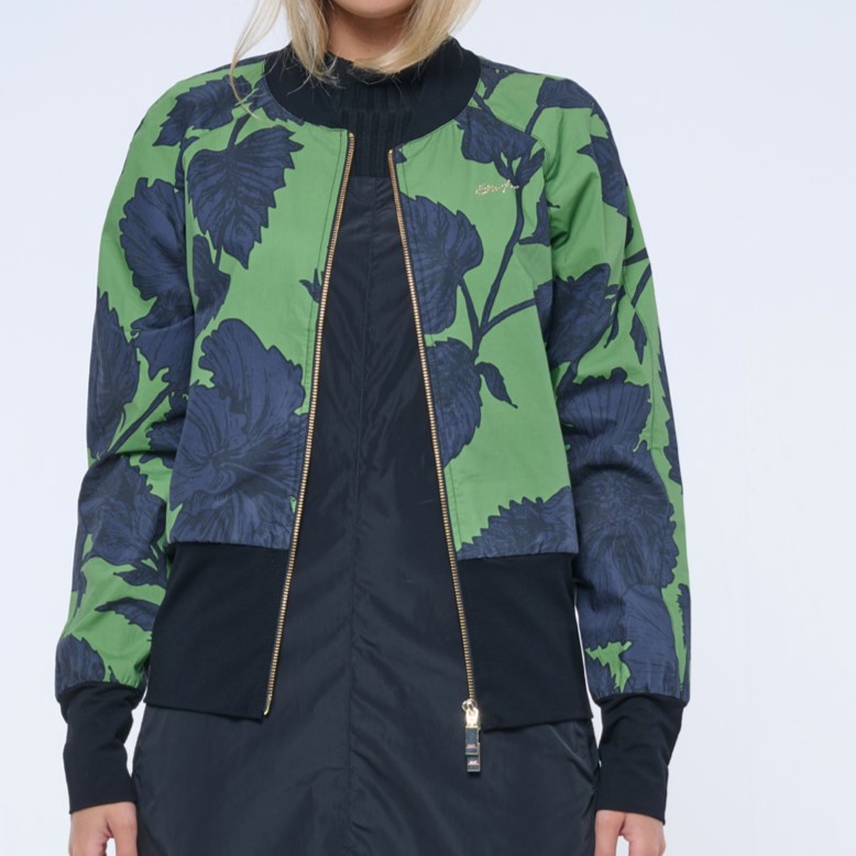 detail 541-456 bomber